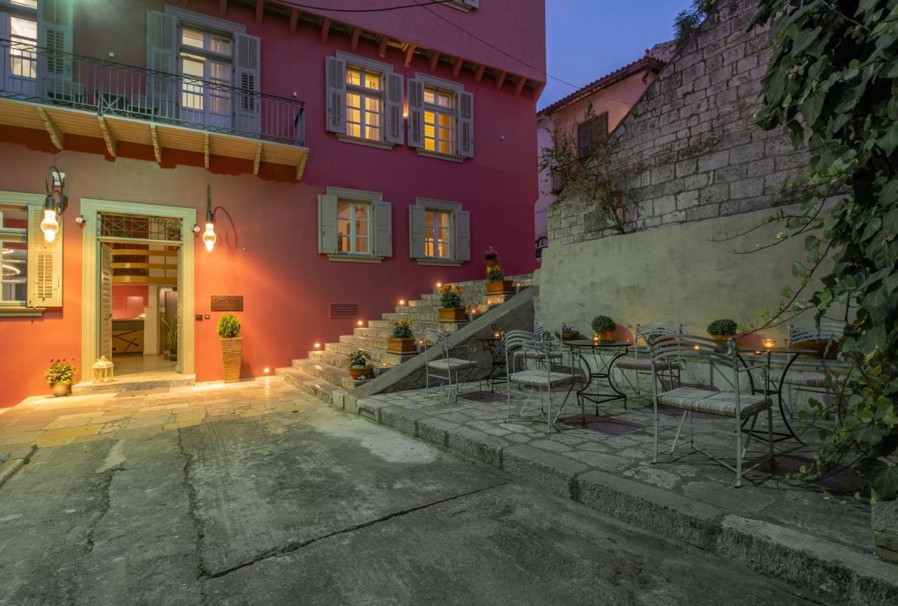 Grand Sarai Hotel 4*